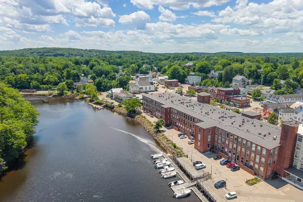 125 Main Street, Newmarket, NH 03857