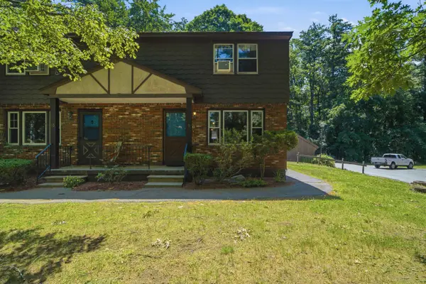 9 Midridge Circle, Londonderry, NH 03053