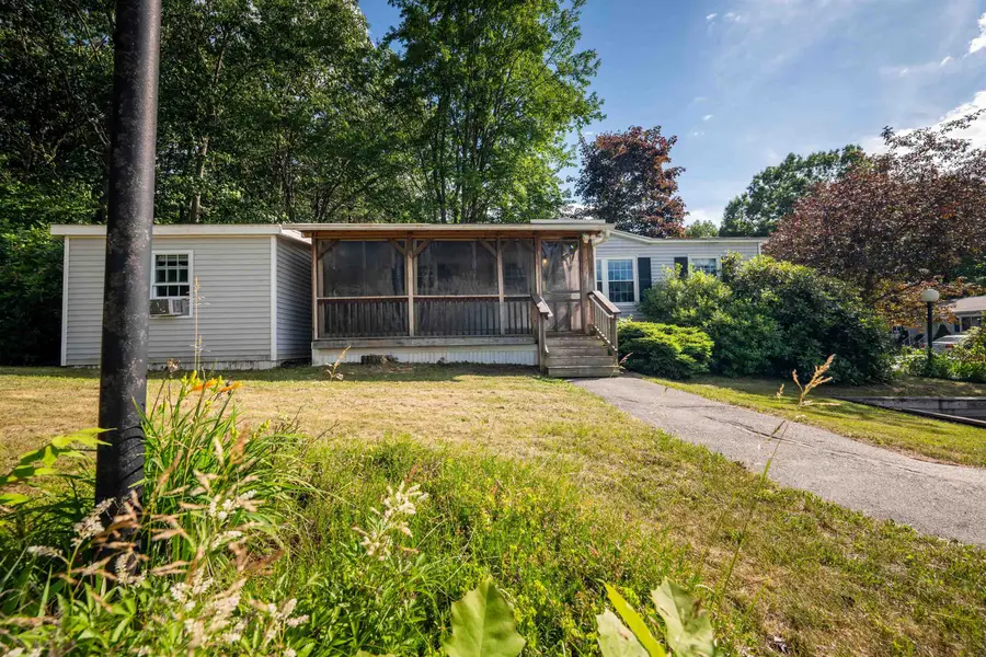 42  Gooseberry Circle, Rochester, NH 03867 - #2