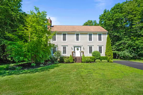 54 Beech Hill Road, Exeter, NH 03833