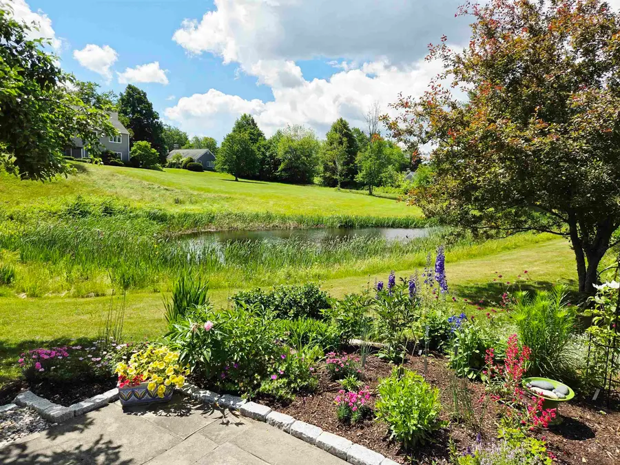 65 Hilltop Place, New London, NH 03257 - #2