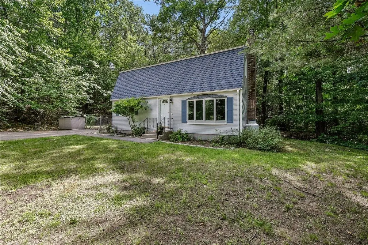 11 Hartson Circle, Hudson, NH 03051 - #1