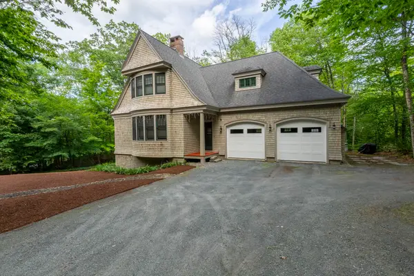 12 Fernwood Lane, Grantham, NH 03753