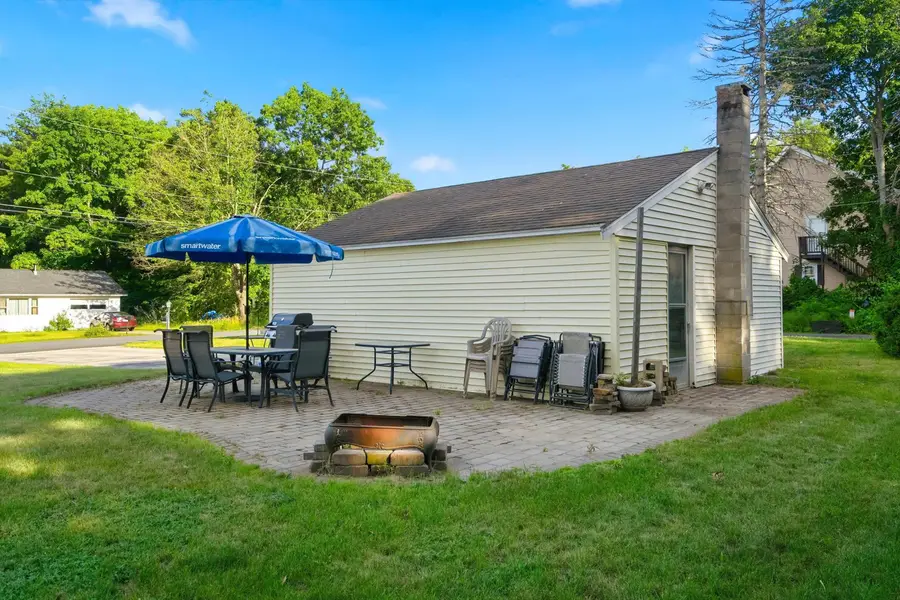 31 Hillside Avenue, Derry, NH 03038 - #2