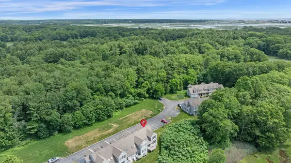 5 Pelton Way #10, Hampton Falls, NH 03844