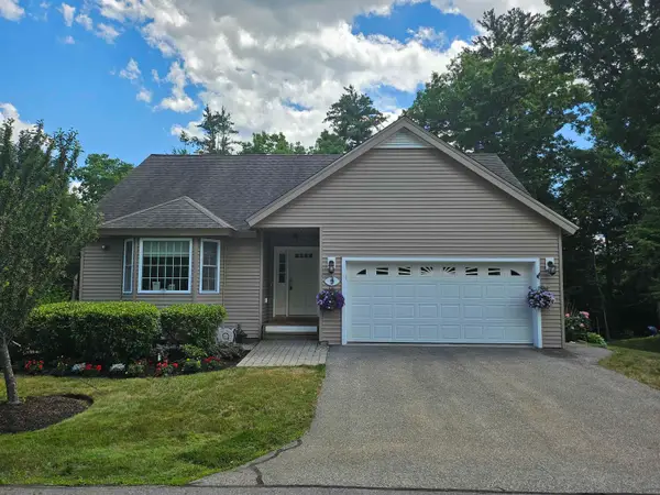 9 Hemlock Drive, Newton, NH 03858