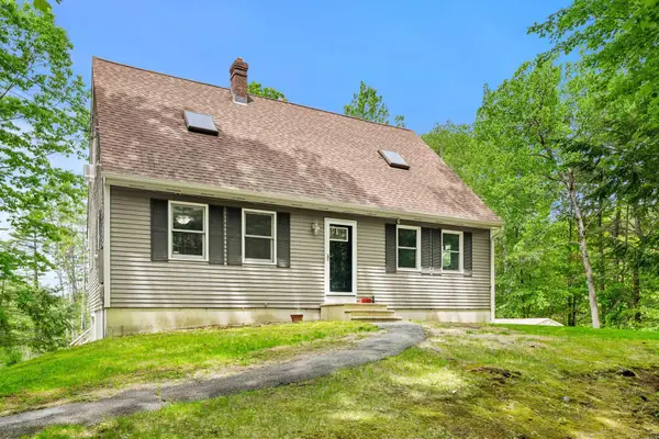 9 Pondview Road, Weare, NH 03281