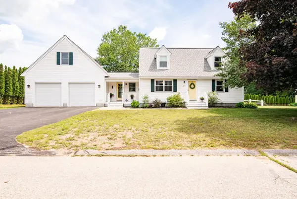 477 Stockdale Circle, Rollinsford, NH 03869