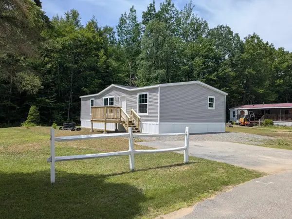 9 Valley Drive, Belmont, NH 03220