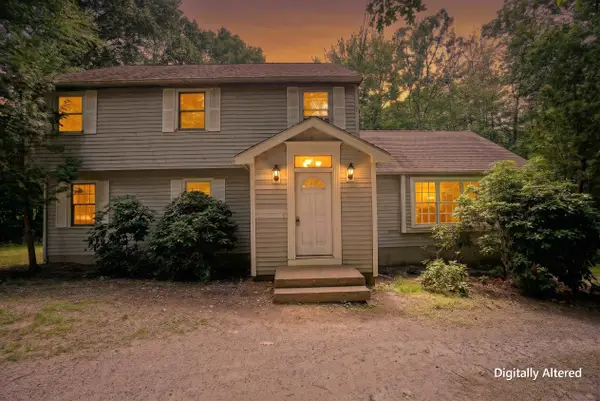12 Anne Drive, Hampstead, NH 03841