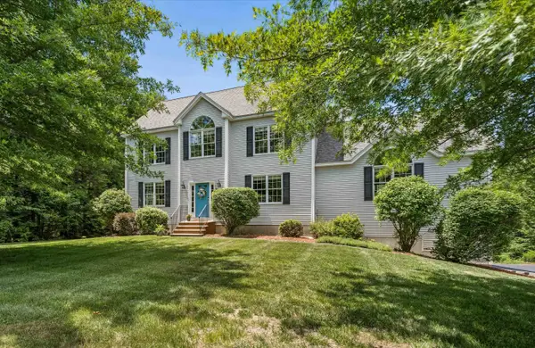 8 Margaret Circle, Mont Vernon, NH 03057