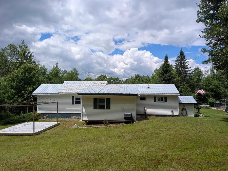 16 Griffin Road, Stewartstown, NH 03576 - #2