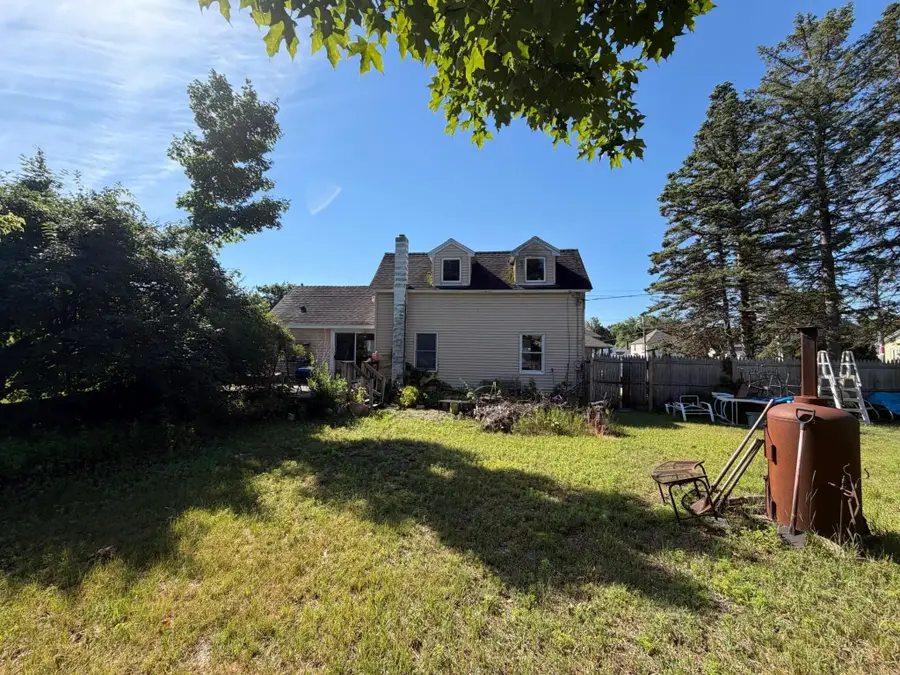 51 Nagle Street, Nashua, NH 03060 - #3