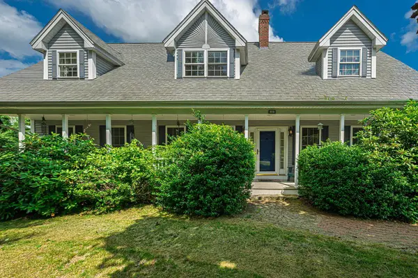 72 Tenney Road, Sandown, NH 03873