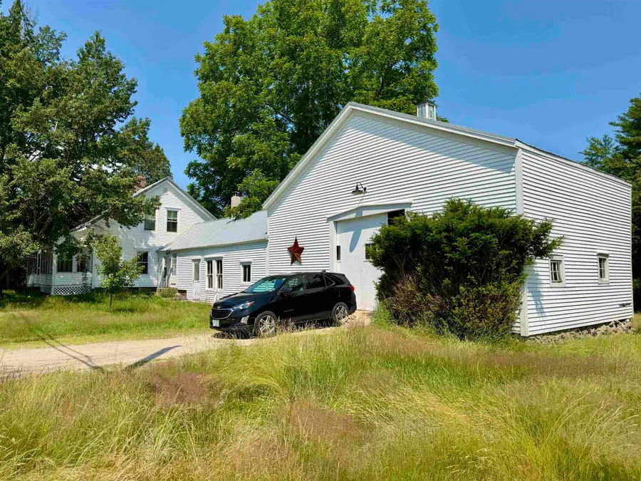 150 School Street, Effingham, NH 03882 - #2