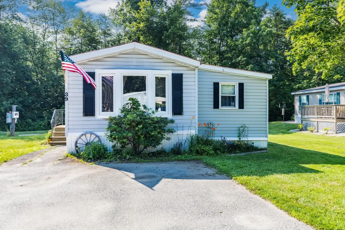 39 Hilton Avenue, Exeter, NH 03833 - #1
