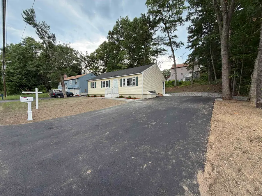 377 broad Street, Nashua, NH 03063 - #3