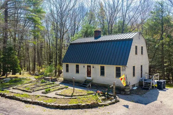 23 Devon Drive, Danville, NH 03819
