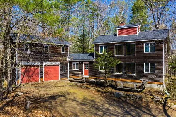 18 Devon Drive, Danville, NH 03819