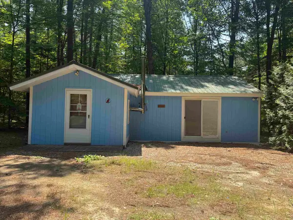 51 Rhode Island Avenue, Tamworth, NH 03886