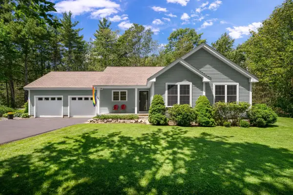 14 N Village Road, York, ME 03902