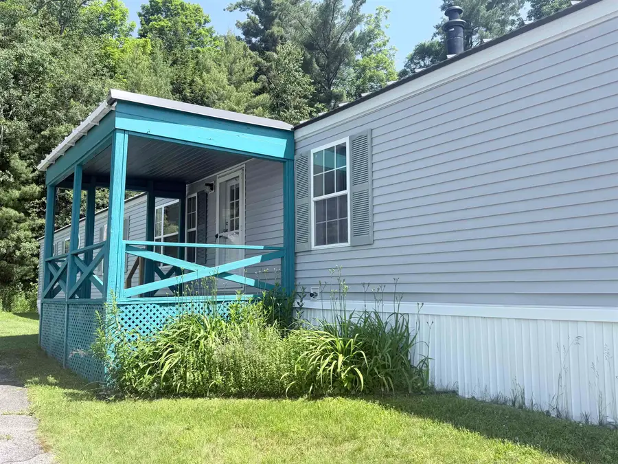 19 Hilltop Manor Mobile Home Park, Littleton, NH 03561 - #3