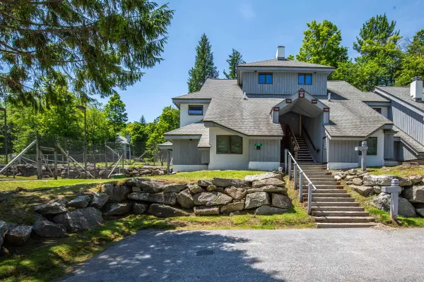 151 Village Circle #V31, Killington, VT 05751