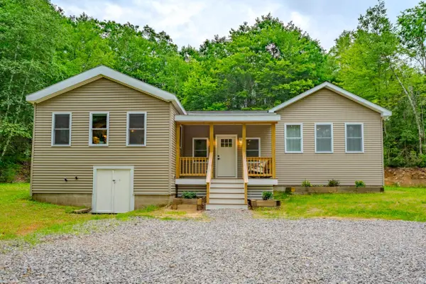 3421 River Road, Bridgewater, NH 03264
