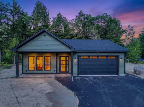 106 Ski Lift Lane, Plymouth, NH 03264