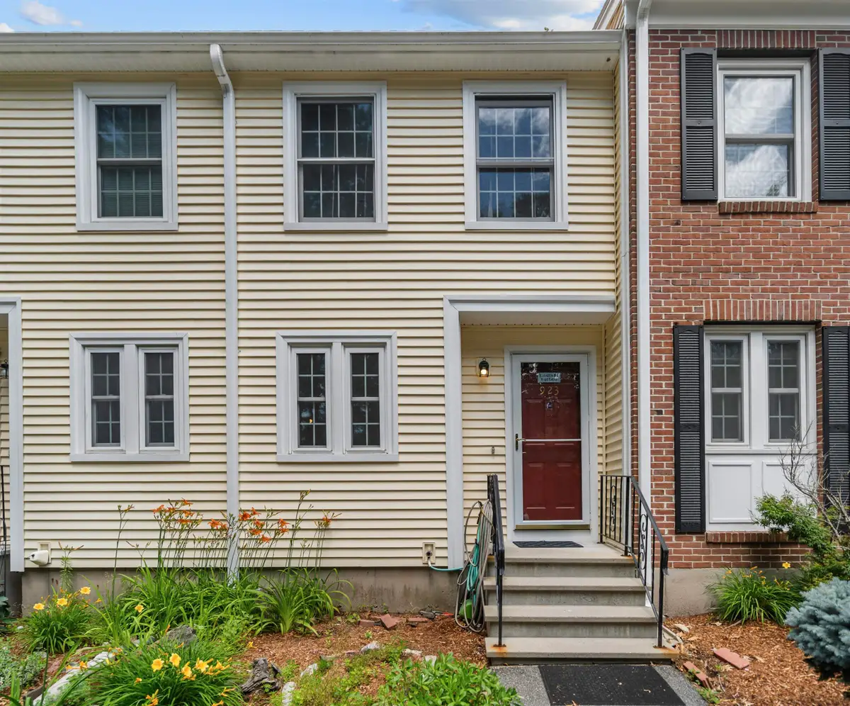 923 Fox Hollow Way, Manchester, NH 03104 - #1