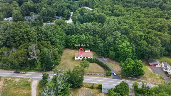 129 East  Main Street, Hampstead, NH 03826