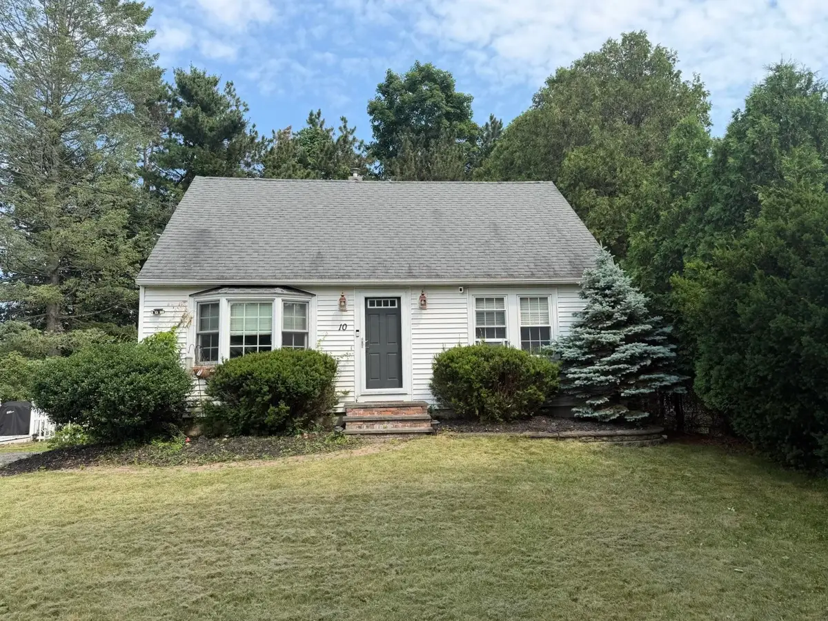 10 Ruth Lane, Hampton, NH 03842 - #1