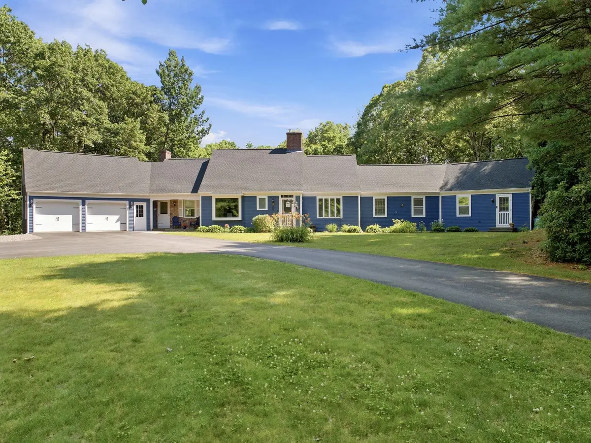 8 Netherwood Road, Windham, NH 03087 - #1