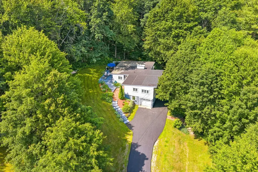 15 Juniper Hill, Claremont, NH 03743 - #2