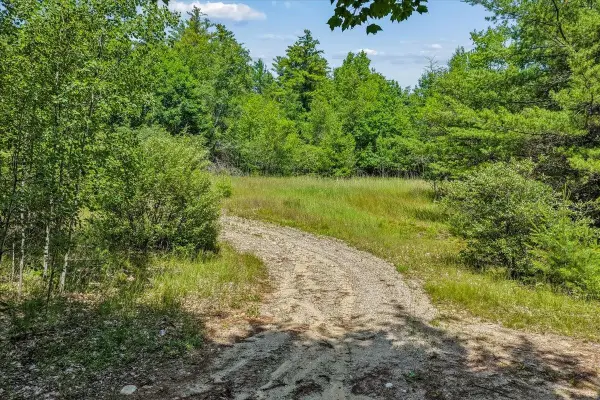 52 Mac Avenue, Newport, NH 03773