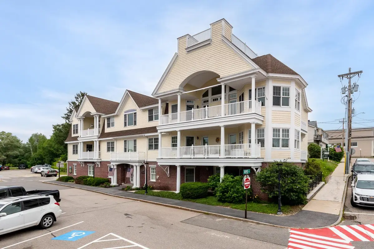 61 Central Avenue #4, Wolfeboro, NH 03894 - #1