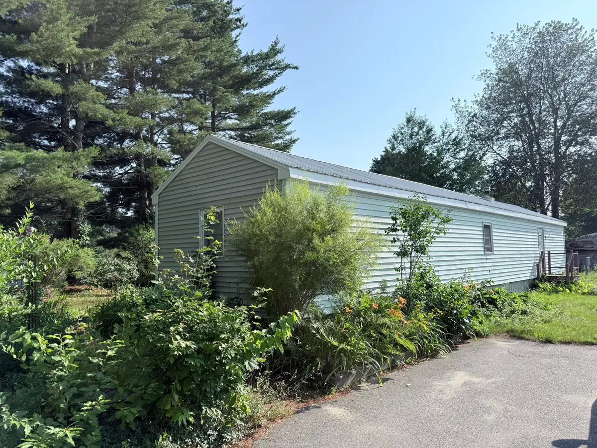 11 Willow Street, Exeter, NH 03883 - #1