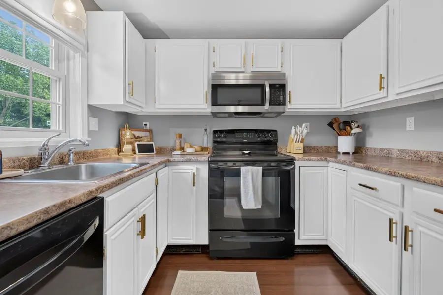 26 Sullivan Court, Salem, NH 03079 - #2