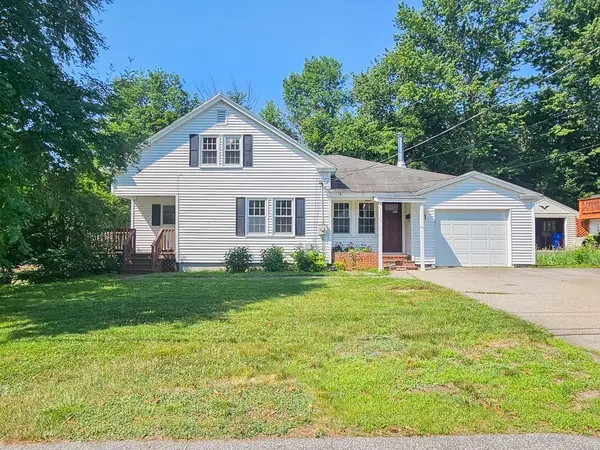 11 Nash Parkway, Somersworth, NH 03878
