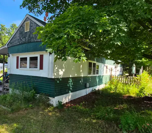 21 Quinn Street, Tilton, NH 03276
