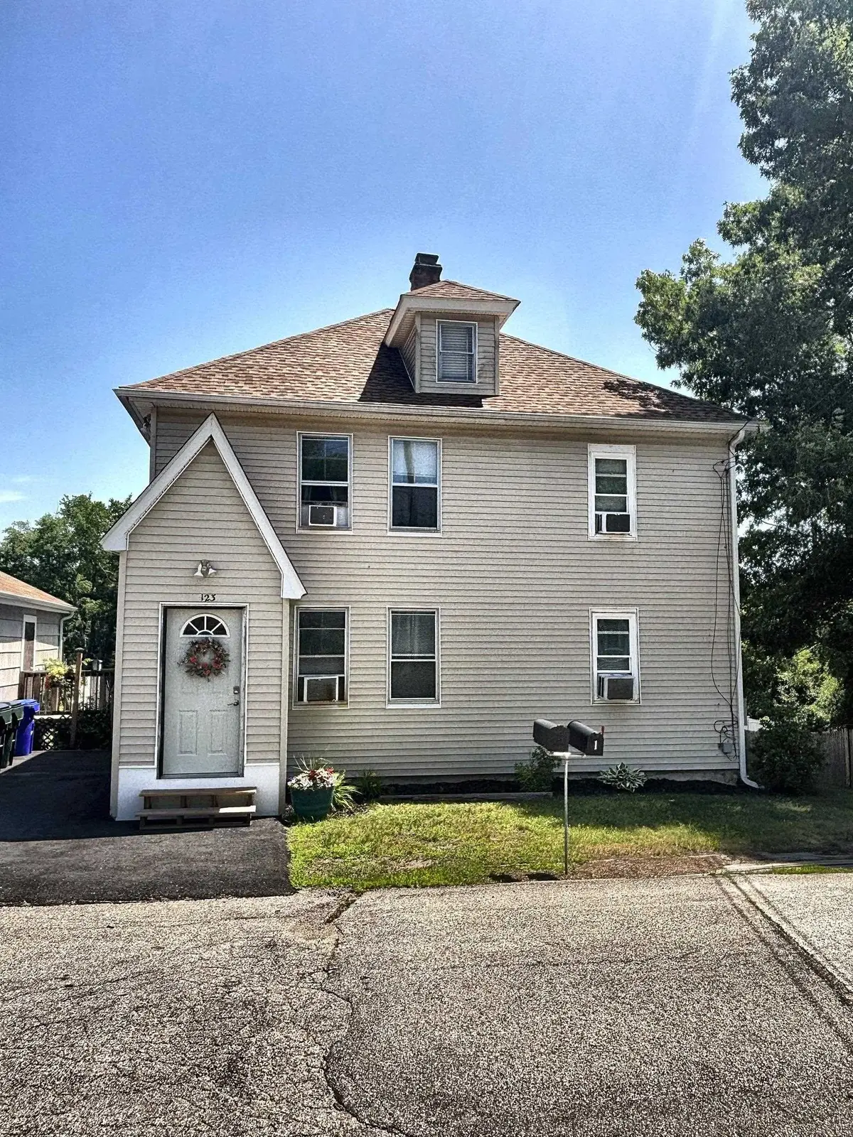 123 Watts Street, Manchester, NH 03104 - #1