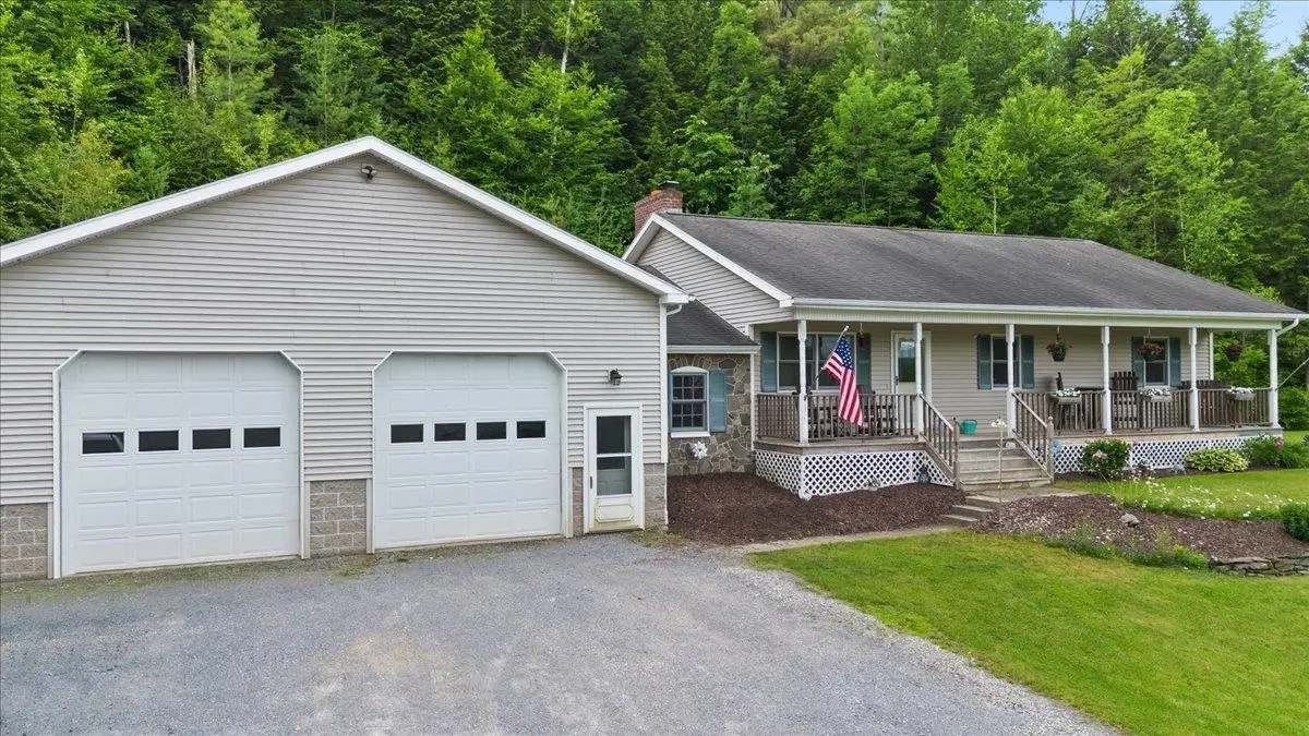 3992 Main Road, Huntington, VT 05462 - #1