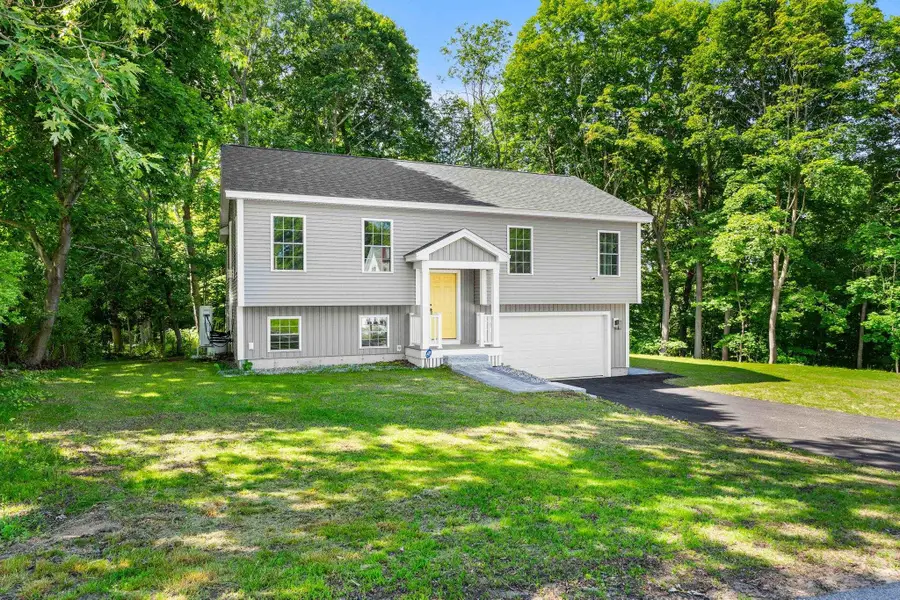 15 Bartlett Street, Epping, NH 03042 - #2