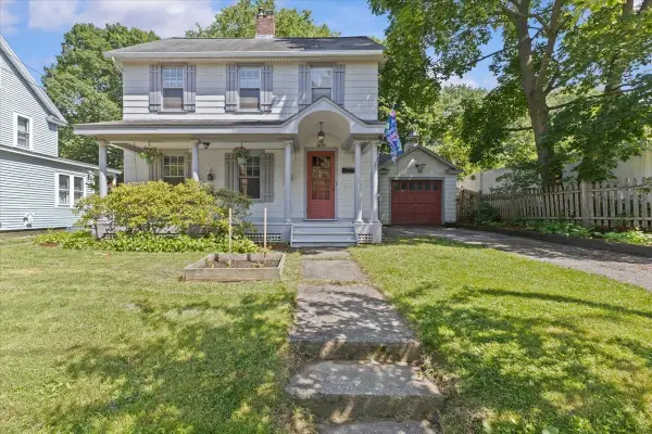 60 University Terrace, Burlington, VT 05401