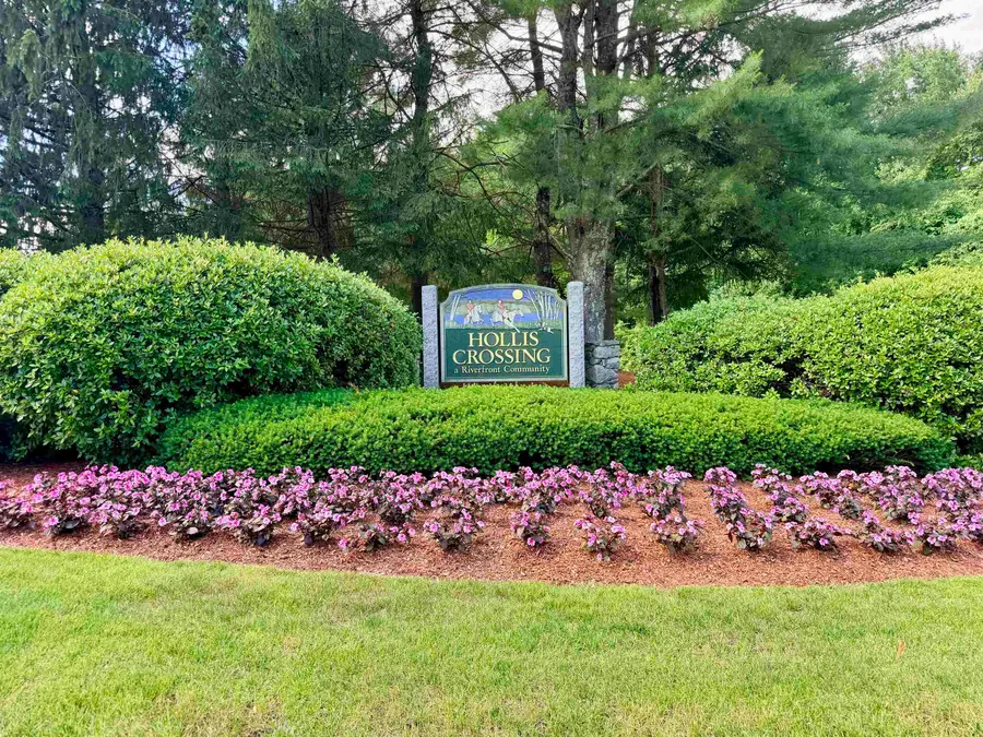 208 Bartemus Trail, Nashua, NH 03063 - #2