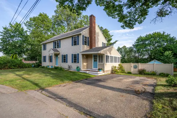 8 James Street, Dover, NH 03820