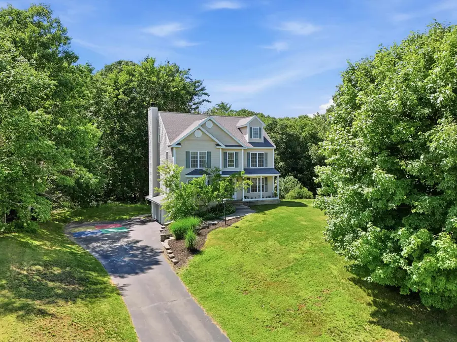 9 Hawk Drive, Salem, NH 03079 - #3