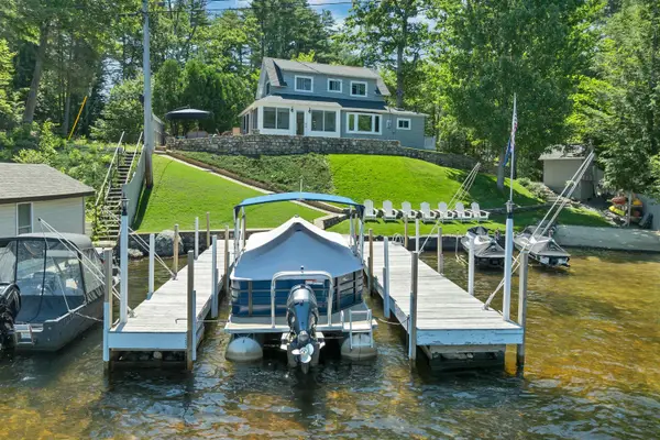 11 Farmington Road, Alton, NH 03810