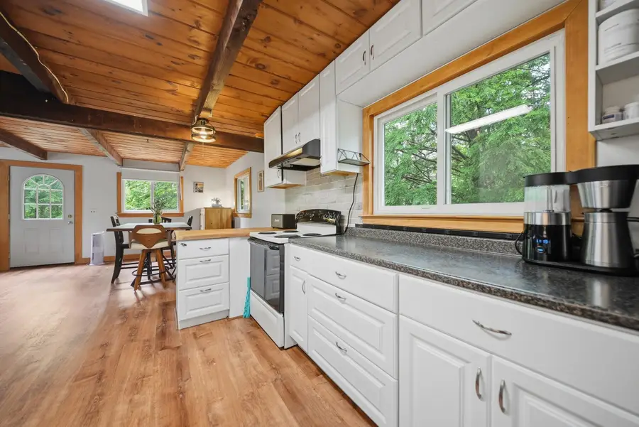 26 Bobolink Lane, Hillsborough, NH 03244 - #2