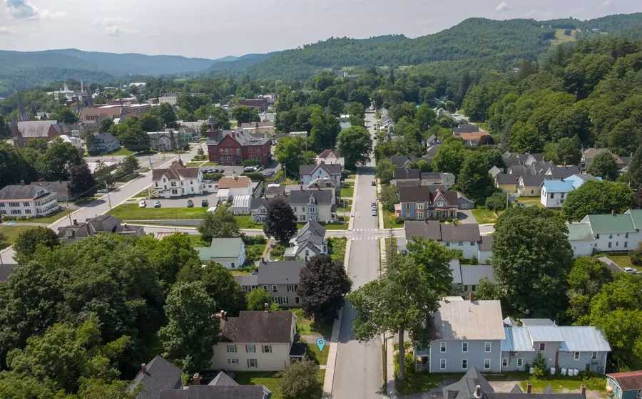 374 Spring Street, Saint Johnsbury, VT 05819 - #3